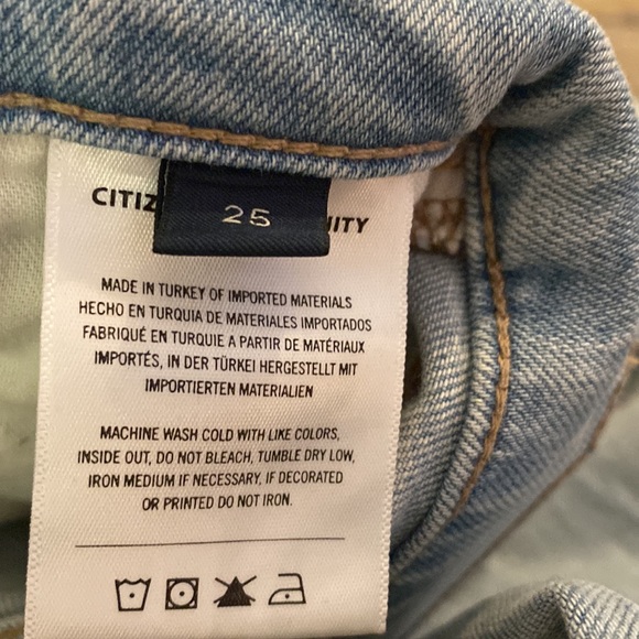 Nearly brand new size 25 Citizens of Humanity Olivia high rise jeans light wash - Picture 6 of 7